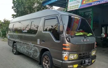Sewa Mobil Pengantin, Pilihan Elegan untuk Hari Istimewa Anda di Surabaya